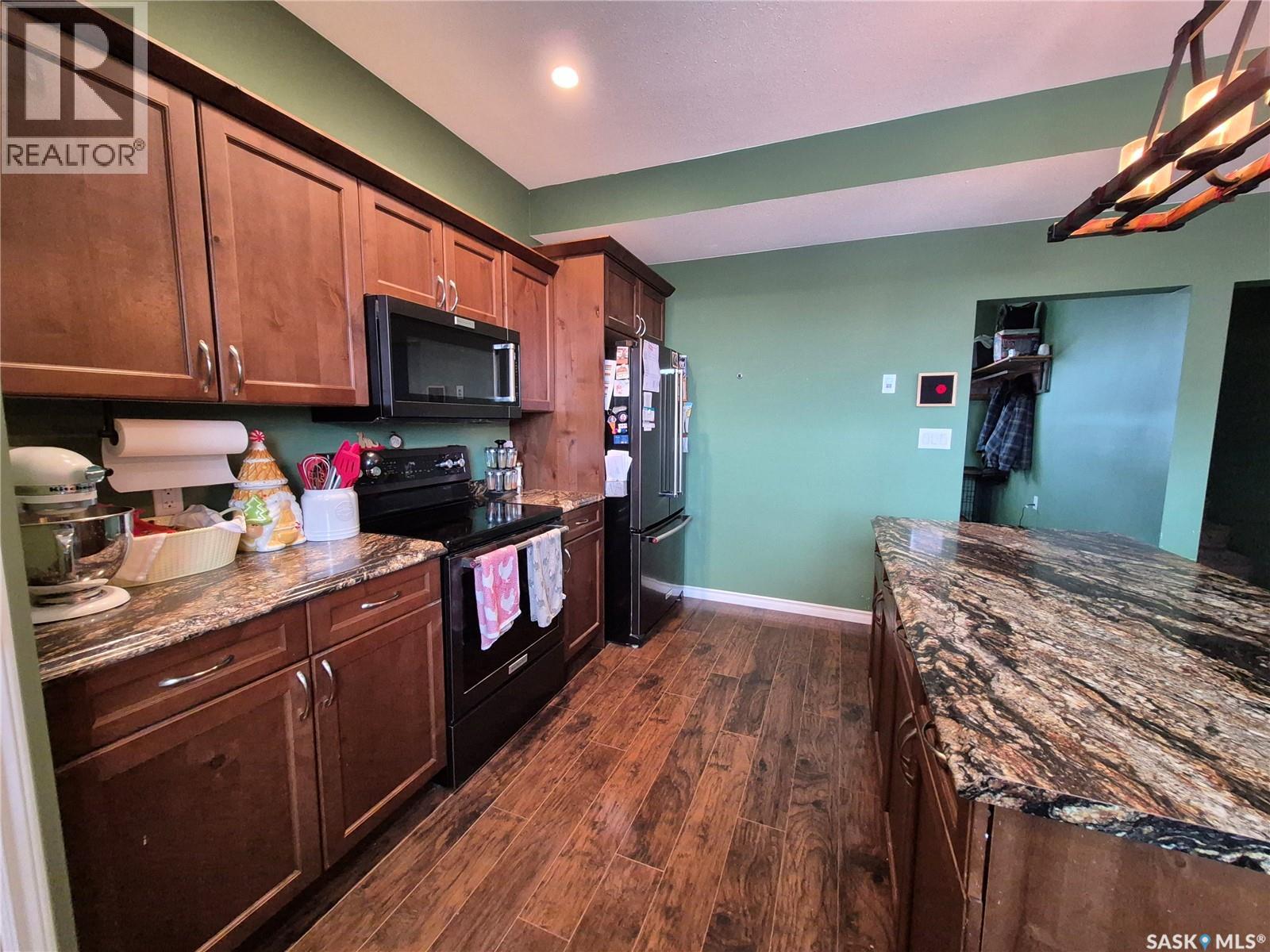 208 Loucks Street, Pangman, Saskatchewan  S0C 2C0 - Photo 13 - SK029087