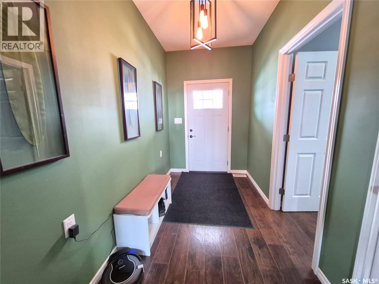 208 Loucks Street, Pangman, Saskatchewan  S0C 2C0 - Photo 3 - SK029087