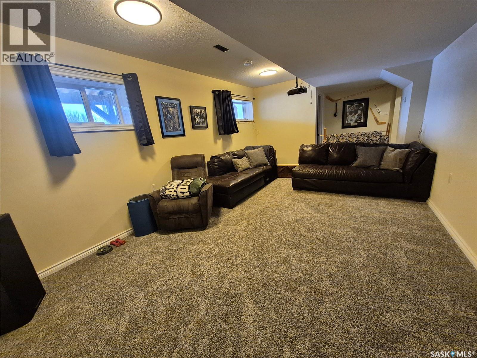 208 Loucks Street, Pangman, Saskatchewan  S0C 2C0 - Photo 32 - SK029087