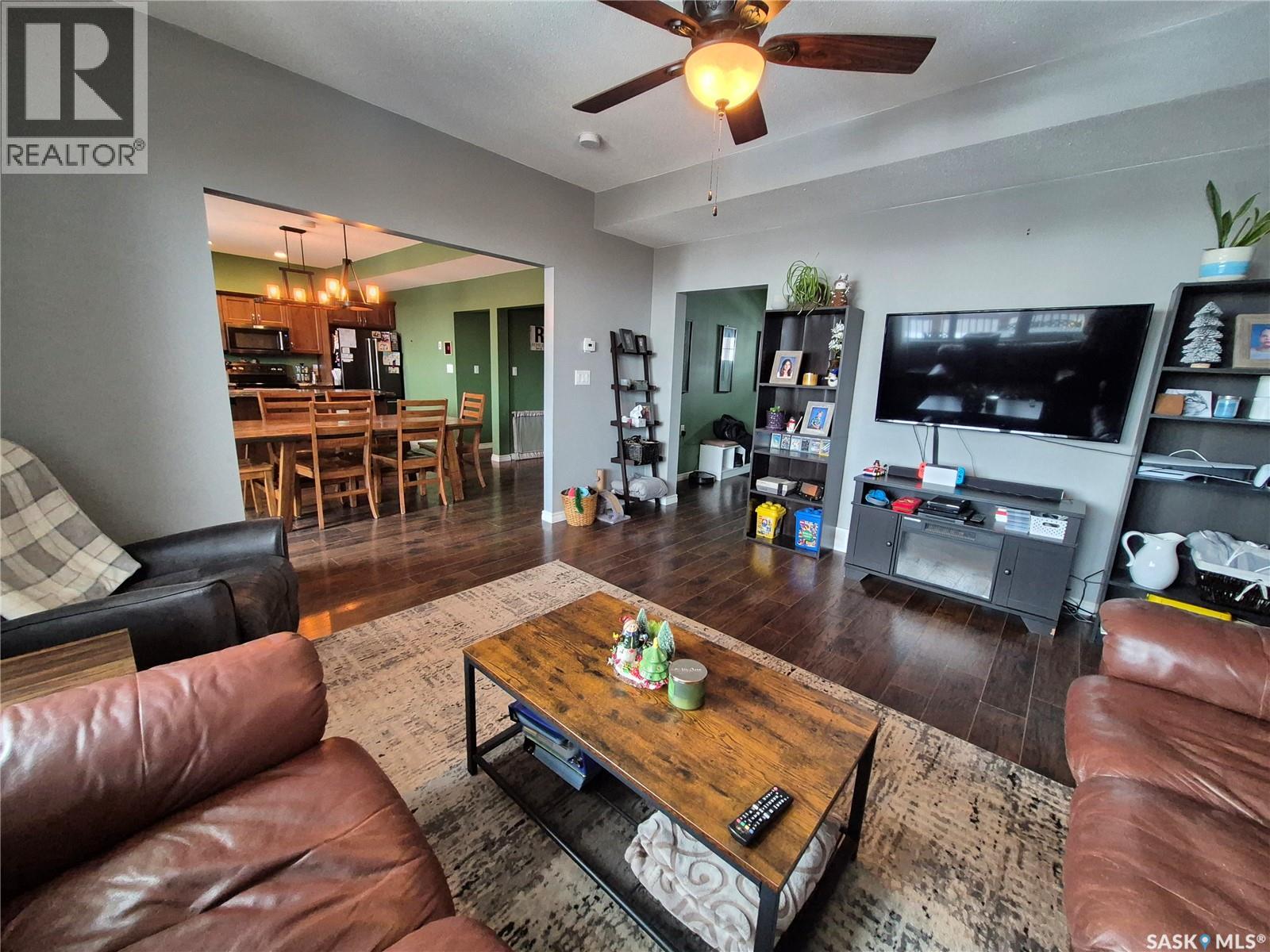 208 Loucks Street, Pangman, Saskatchewan  S0C 2C0 - Photo 6 - SK029087