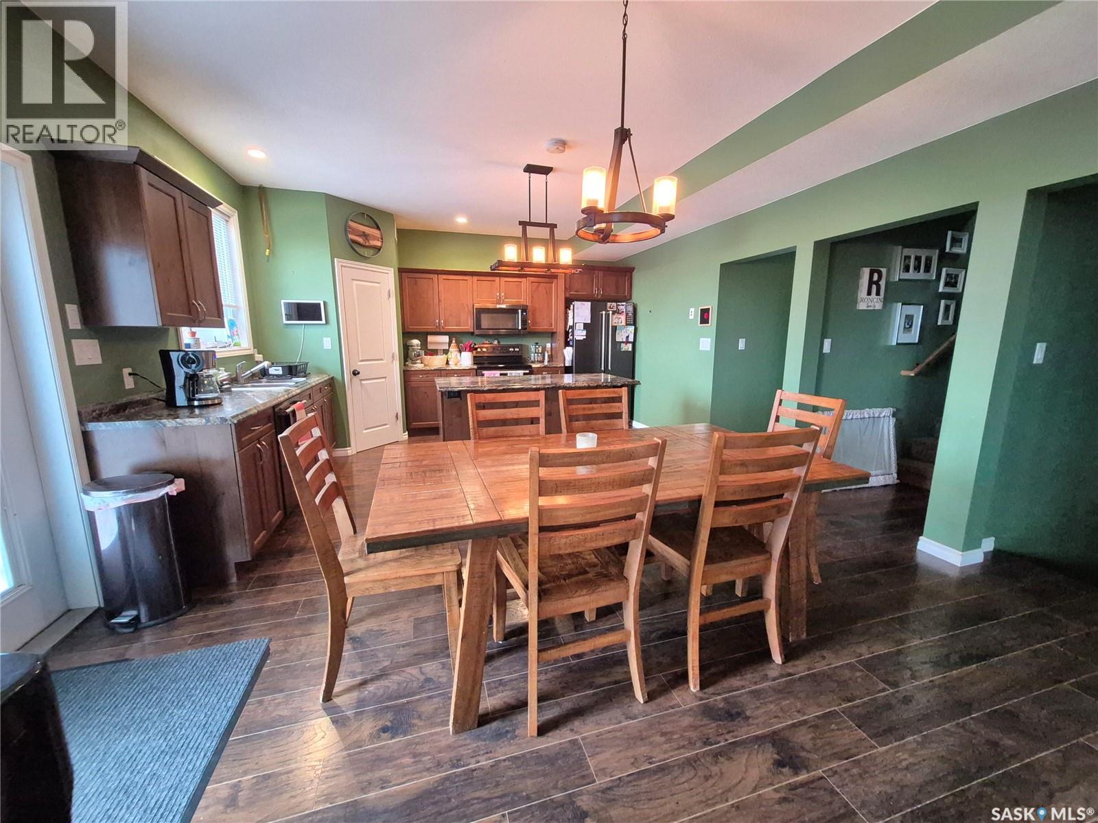 208 Loucks Street, Pangman, Saskatchewan  S0C 2C0 - Photo 8 - SK029087