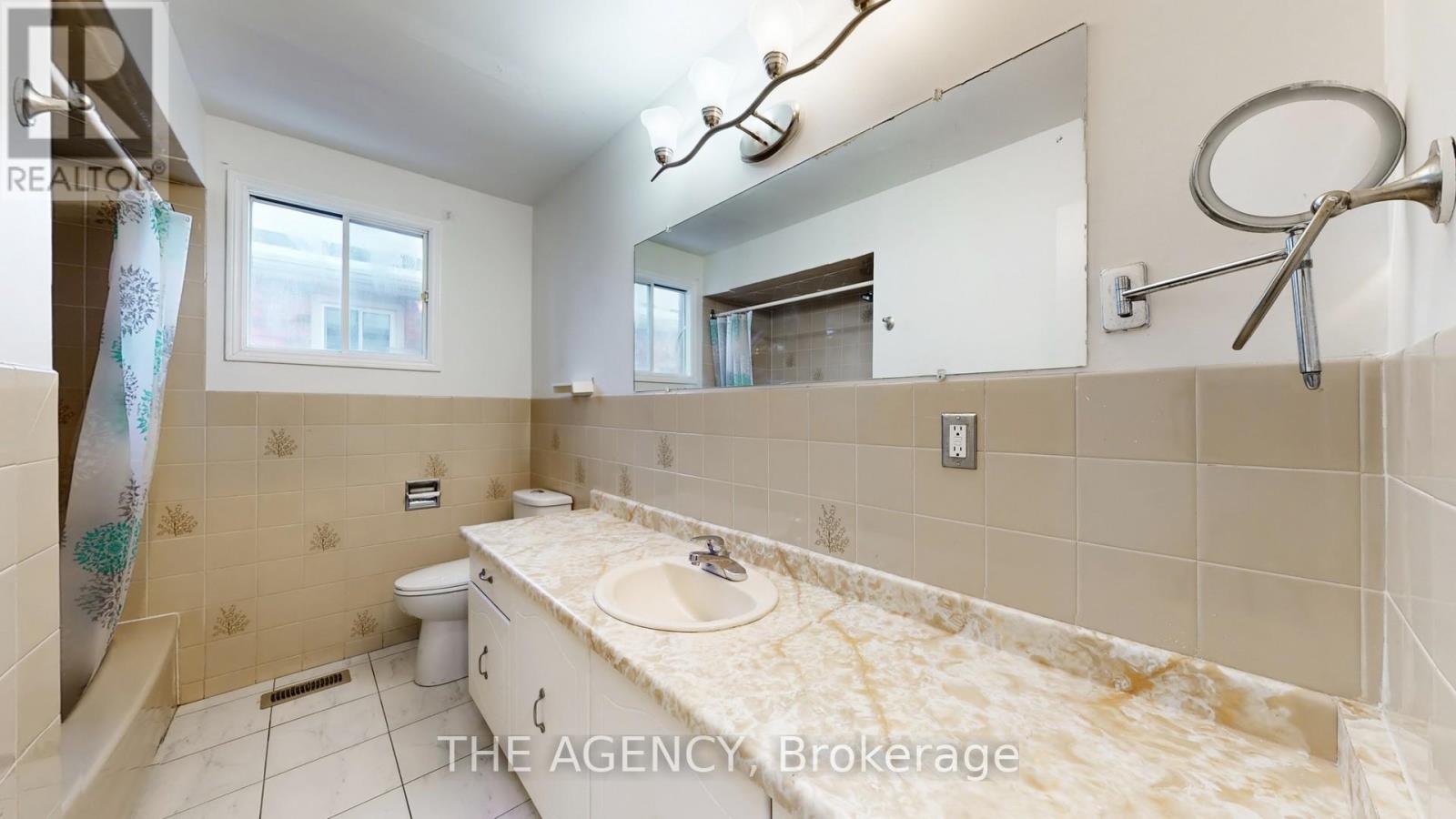 167 Stephenson Crescent, Richmond Hill, Ontario  L4C 5T3 - Photo 25 - N12798922