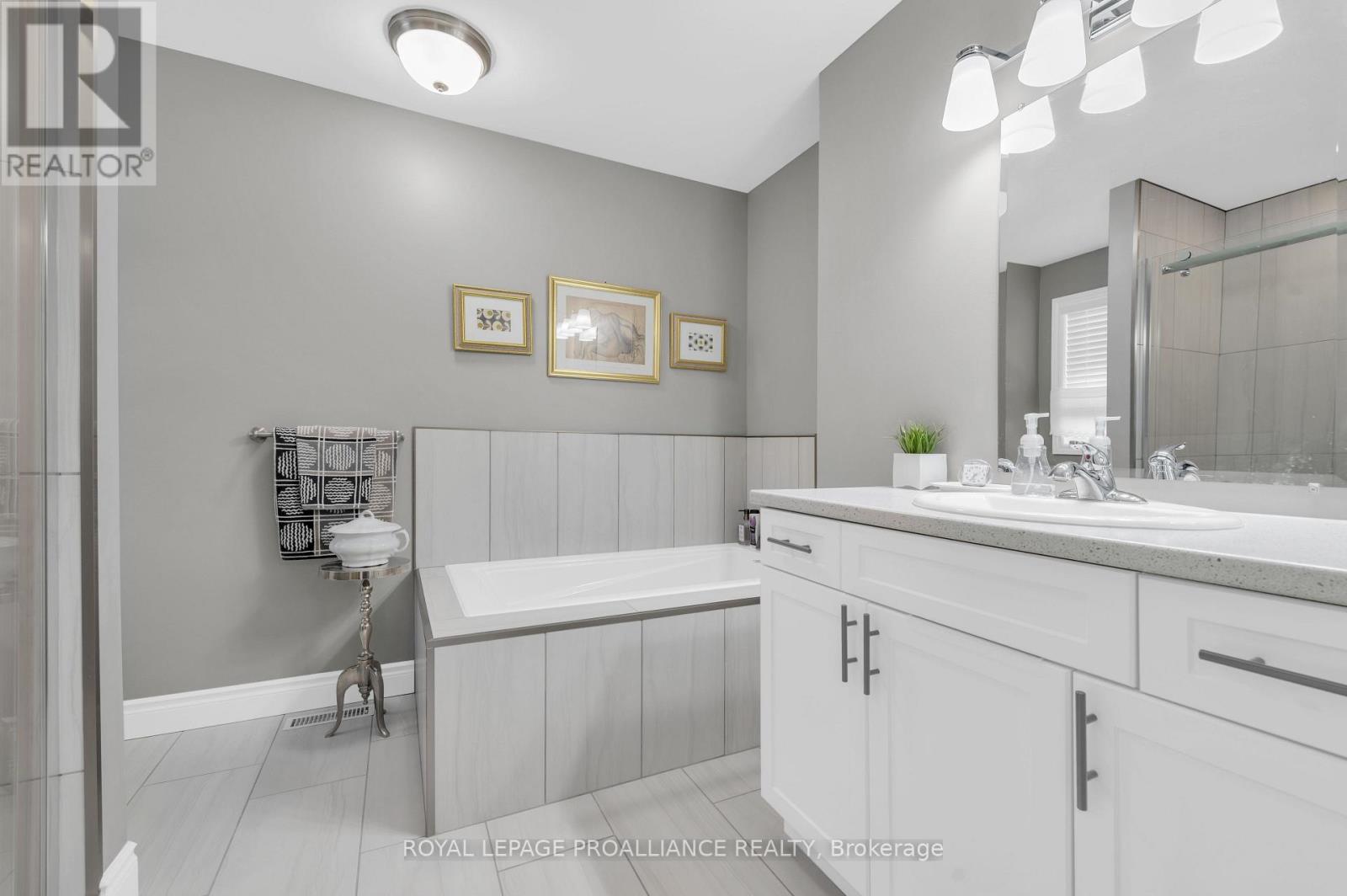 49 Redwood Drive, Belleville, Ontario  K8N 0K3 - Photo 23 - X12815038