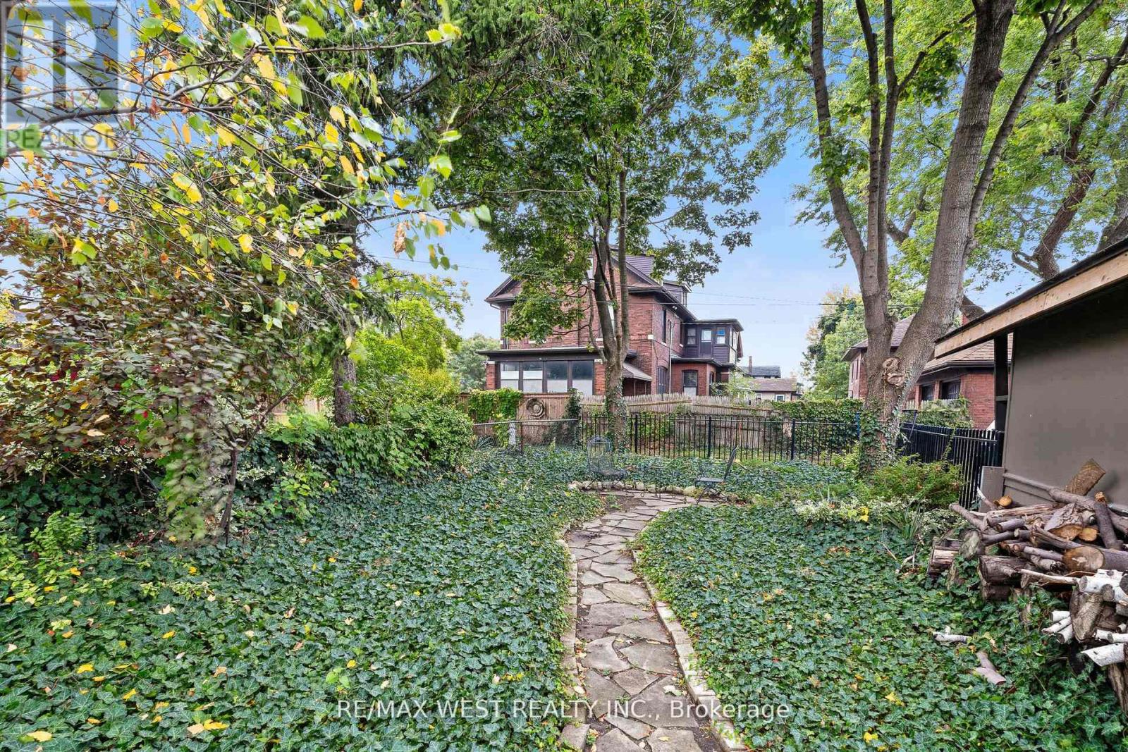 2437 Riverside Drive W, Windsor, Ontario  N9B 1B2 - Photo 28 - X12815646