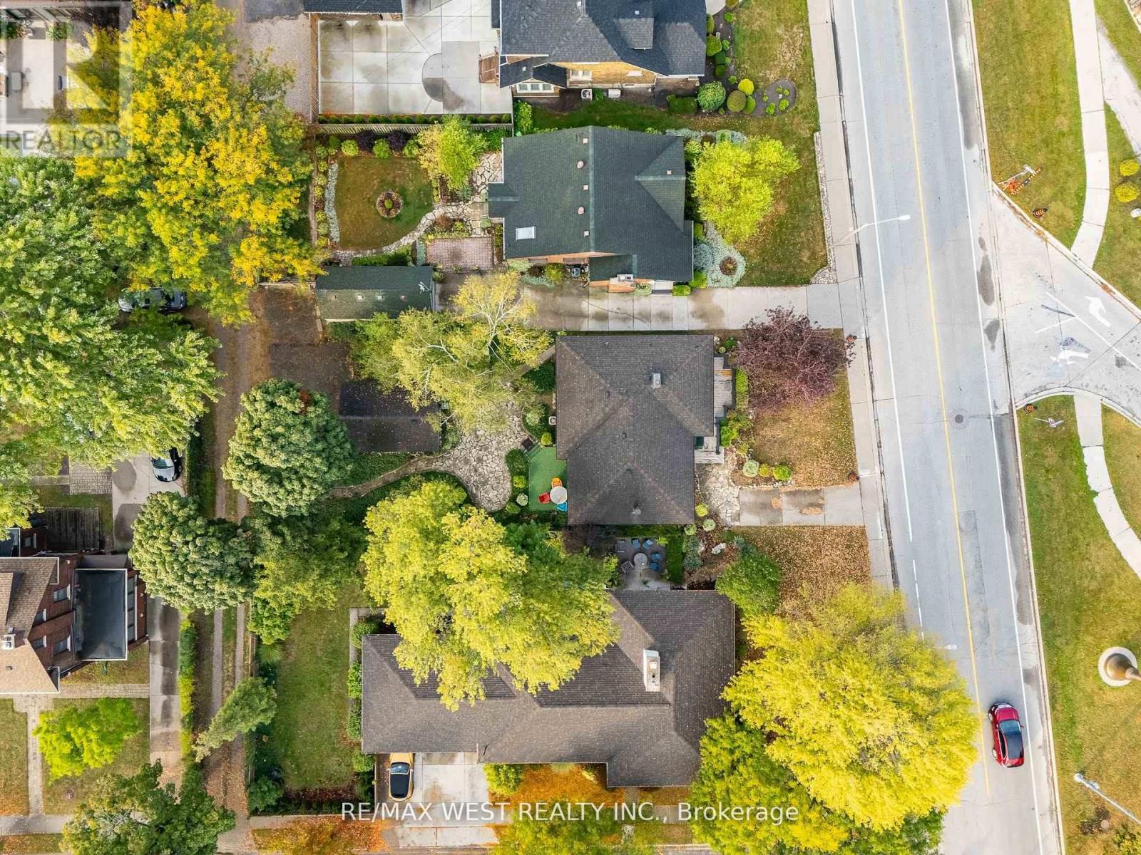 2437 Riverside Drive W, Windsor, Ontario  N9B 1B2 - Photo 4 - X12815646