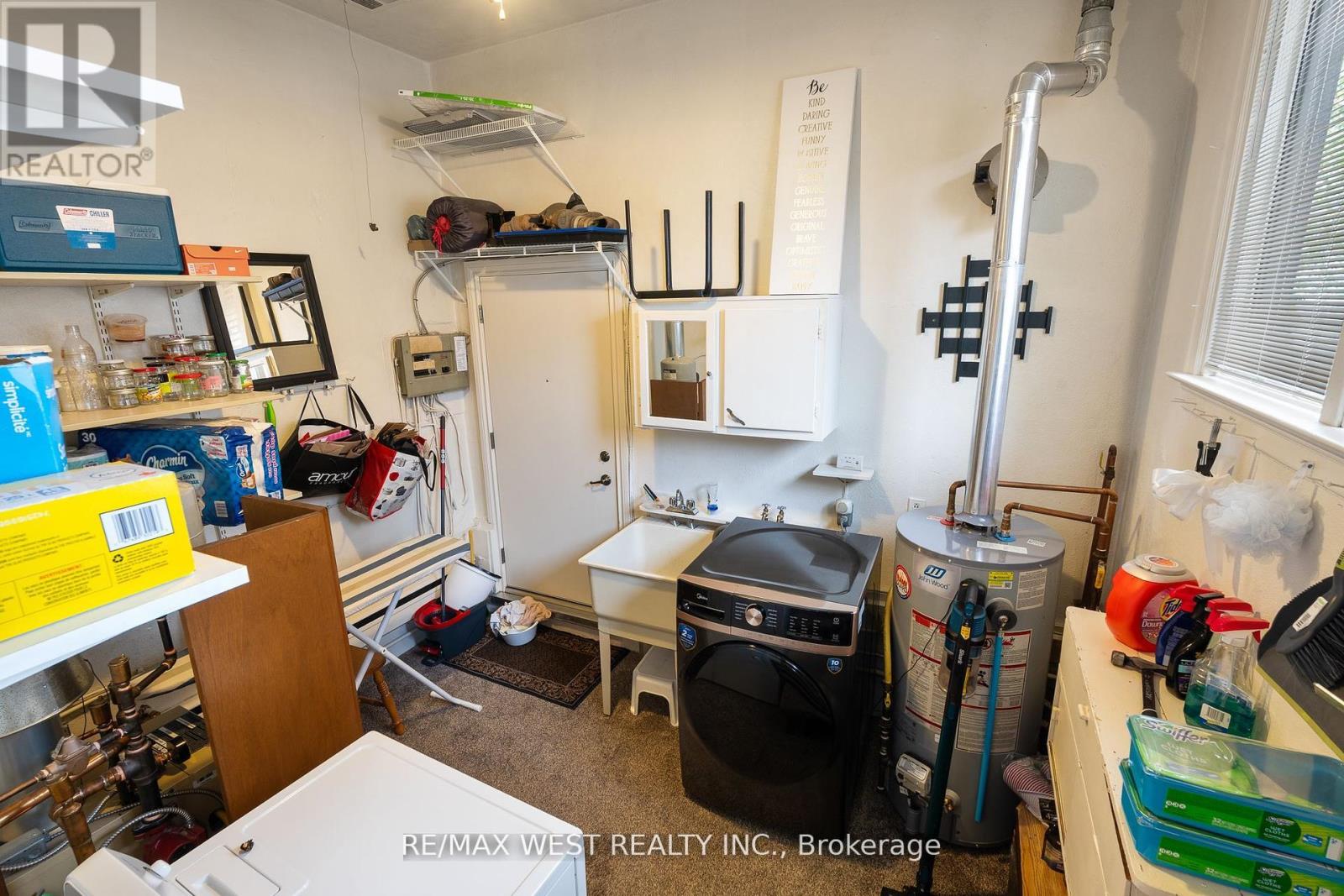 2437 Riverside Drive W, Windsor, Ontario  N9B 1B2 - Photo 48 - X12815646