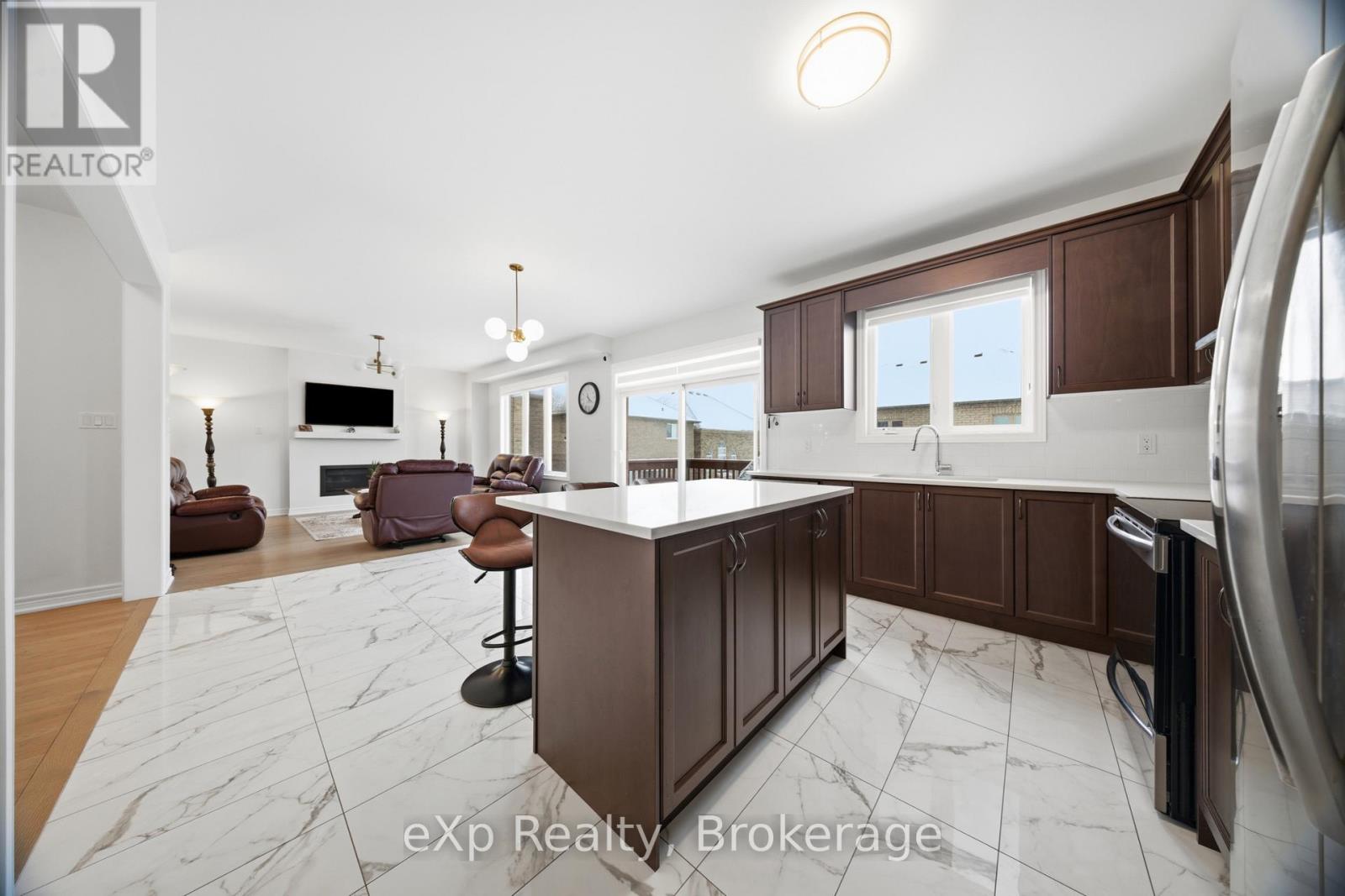 6 Faimira Avenue, Georgina (Keswick South), Ontario  L4P 0S4 - Photo 13 - N12815904