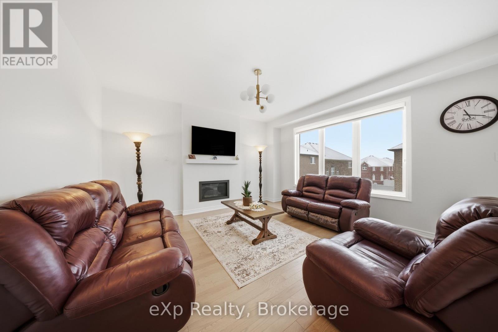 6 Faimira Avenue, Georgina (Keswick South), Ontario  L4P 0S4 - Photo 16 - N12815904