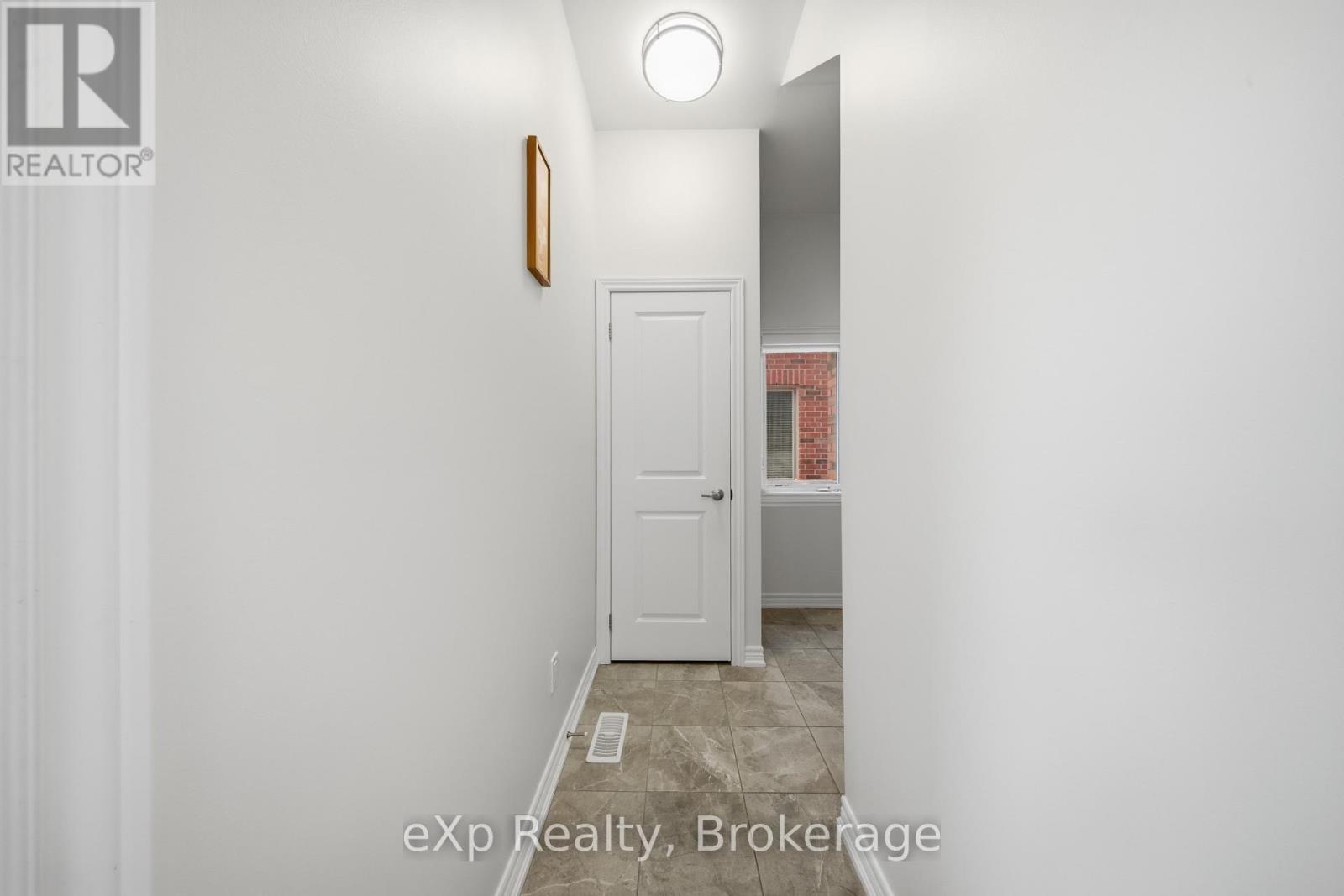 6 Faimira Avenue, Georgina (Keswick South), Ontario  L4P 0S4 - Photo 18 - N12815904