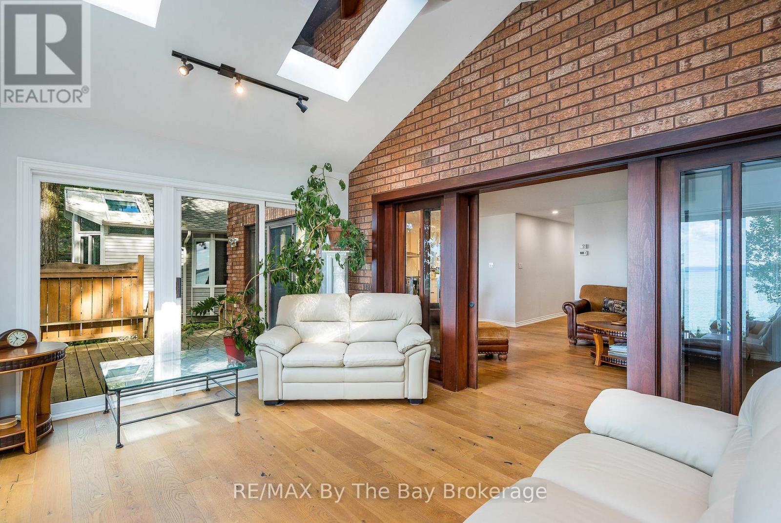 38 Willow Drive, Tiny, Ontario  L0L 1P1 - Photo 23 - S12815970