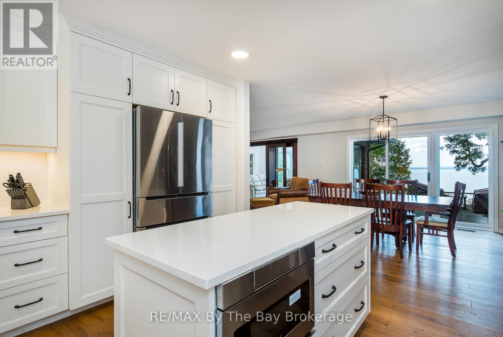 38 Willow Drive, Tiny, Ontario  L0L 1P1 - Photo 28 - S12815970