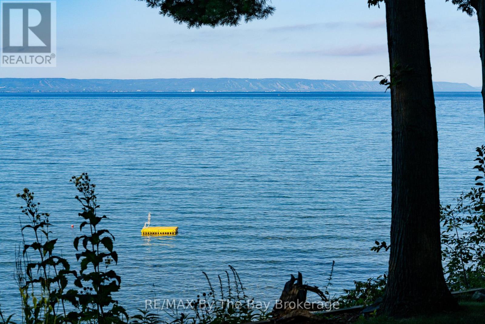 38 Willow Drive, Tiny, Ontario  L0L 1P1 - Photo 6 - S12815970