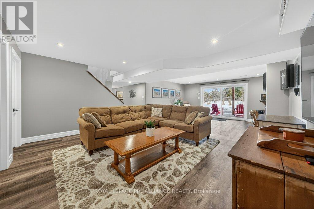 21 Brookfield Crescent, Quinte West, Ontario  K8V 0H9 - Photo 22 - X12815906