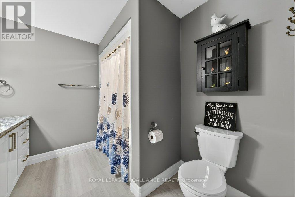 21 Brookfield Crescent, Quinte West, Ontario  K8V 0H9 - Photo 25 - X12815906