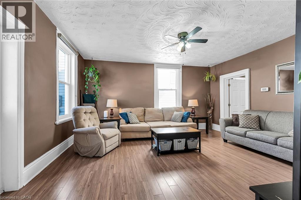 46 Walnut Street, Brantford, Ontario  L3T 1H2 - Photo 7 - 40807336