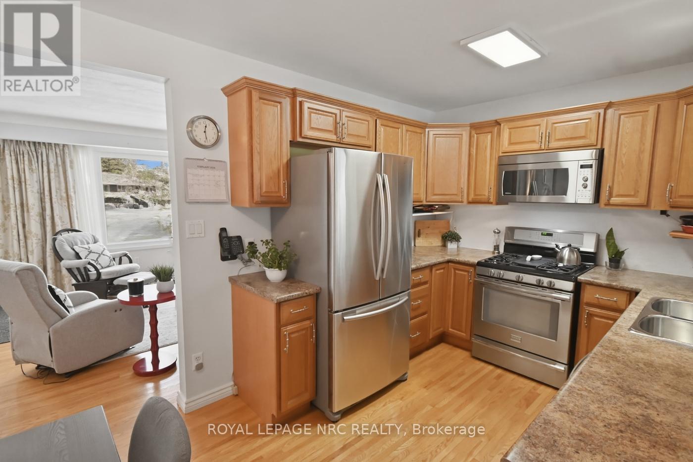 14 Terrace Avenue, Welland (Broadway), Ontario L3C 2C4 - Photo 35 - X12808136