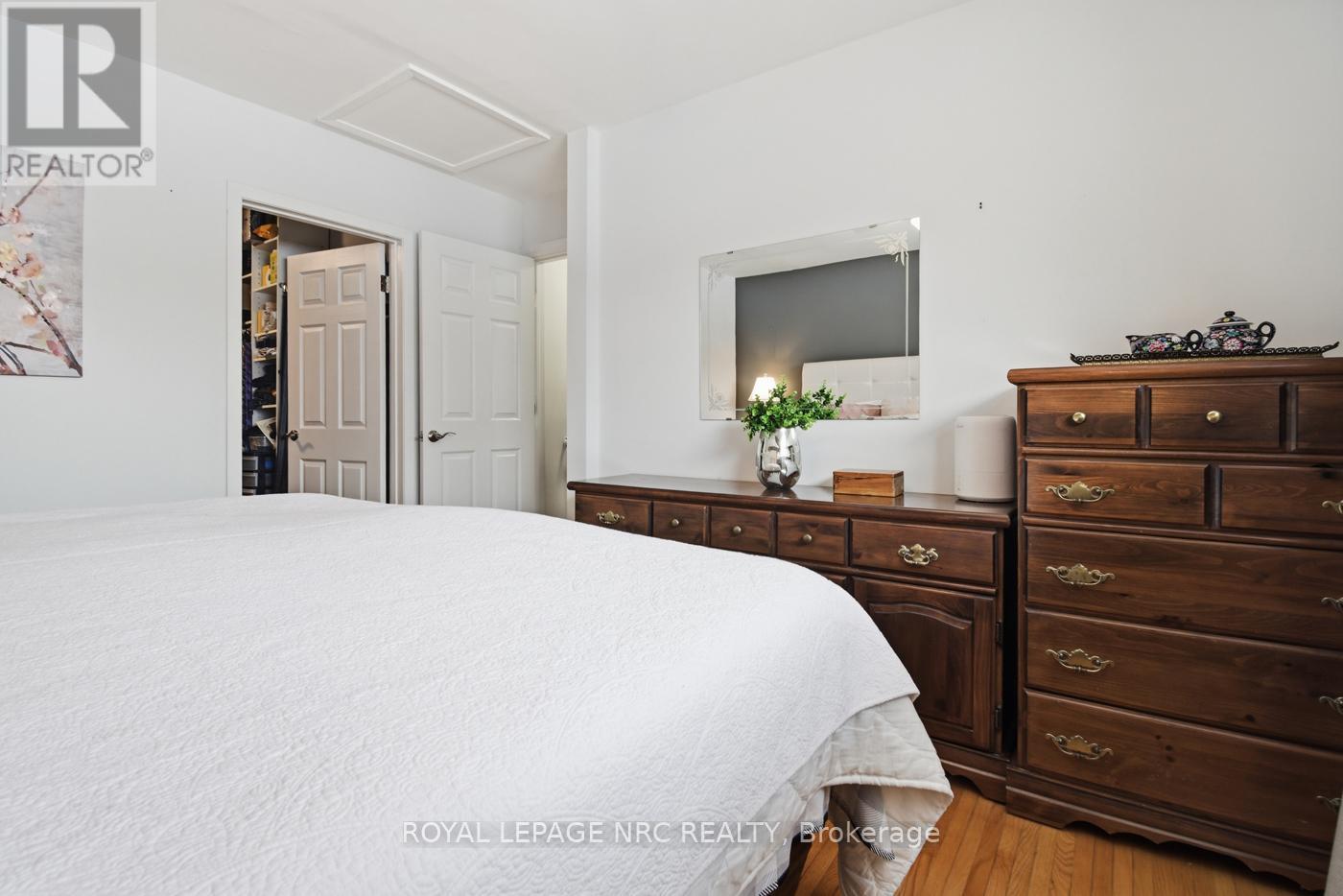 14 Terrace Avenue, Welland, Ontario  L3C 2C4 - Photo 16 - X12808136