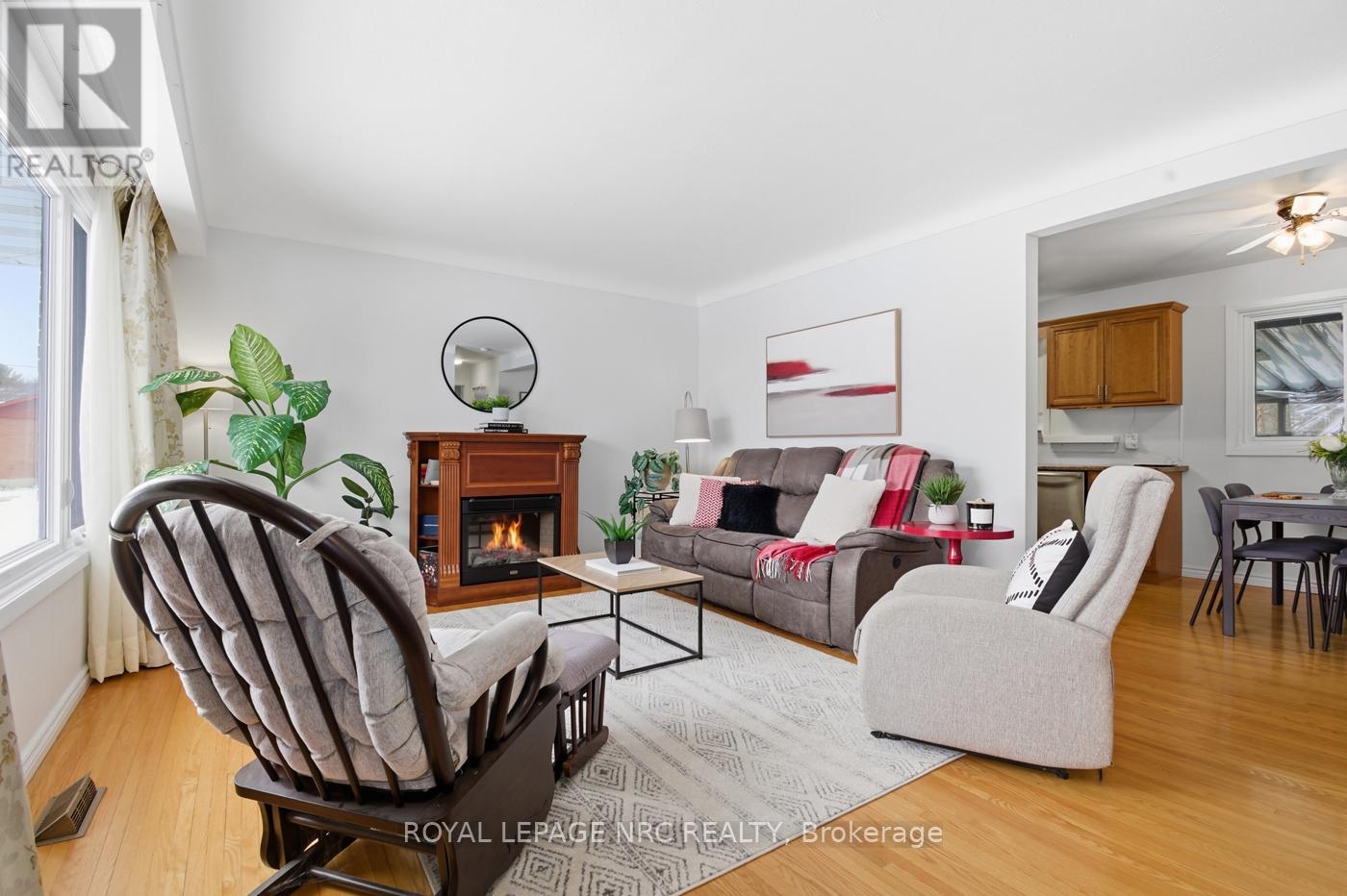 14 Terrace Avenue, Welland, Ontario  L3C 2C4 - Photo 4 - X12808136