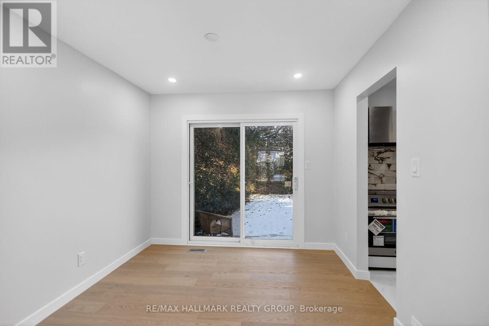 15 Scharf Lane, Ottawa, Ontario  K2L 2K3 - Photo 10 - X12815820