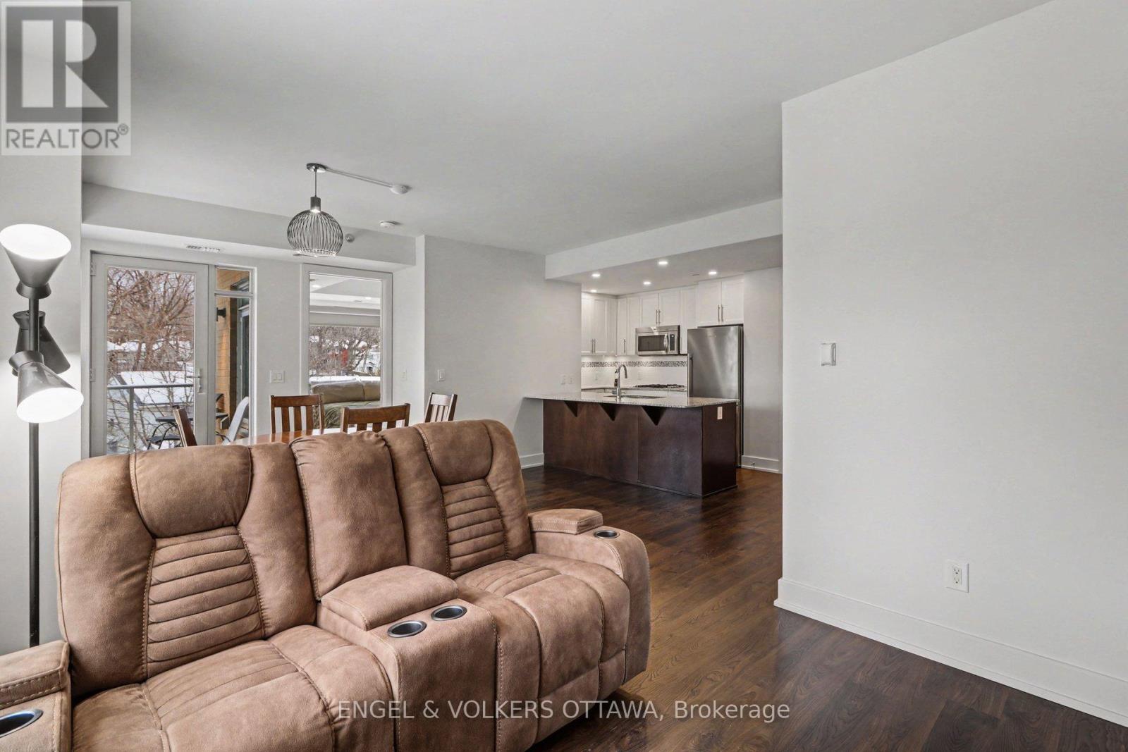 318 - 7 Marquette Avenue, Ottawa, Ontario  K1L 8A7 - Photo 11 - X12815886