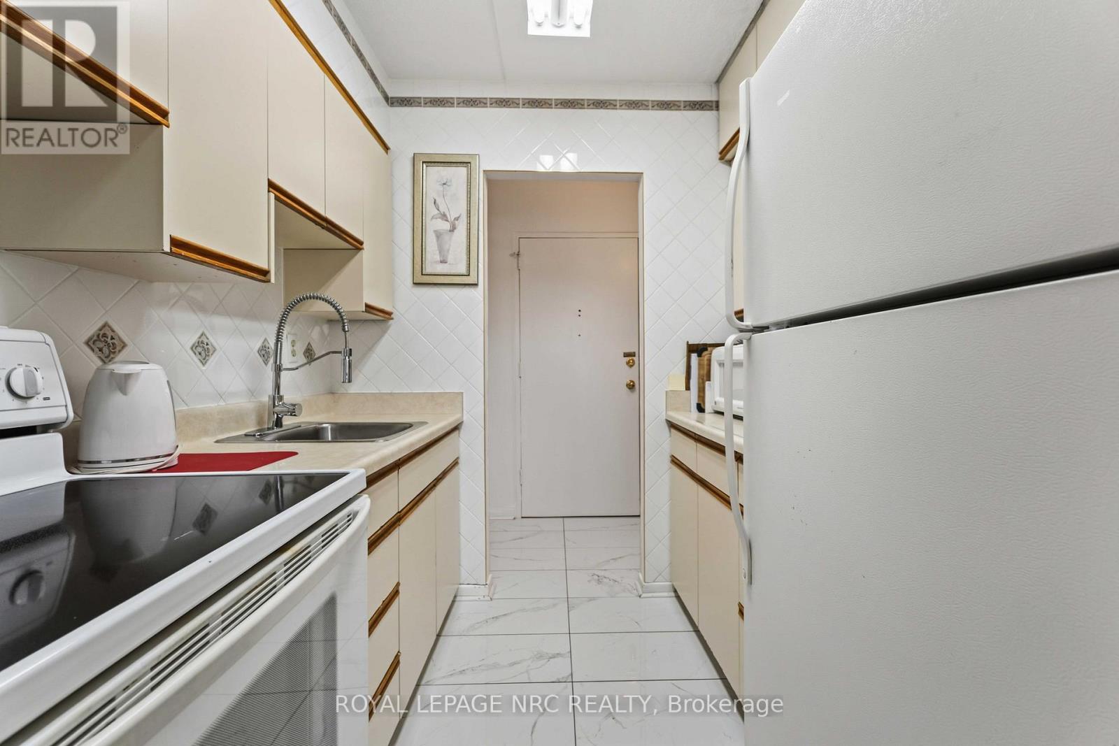 418 - 198 Scott Street, St. Catharines, Ontario  L2N 5T3 - Photo 16 - X12815770