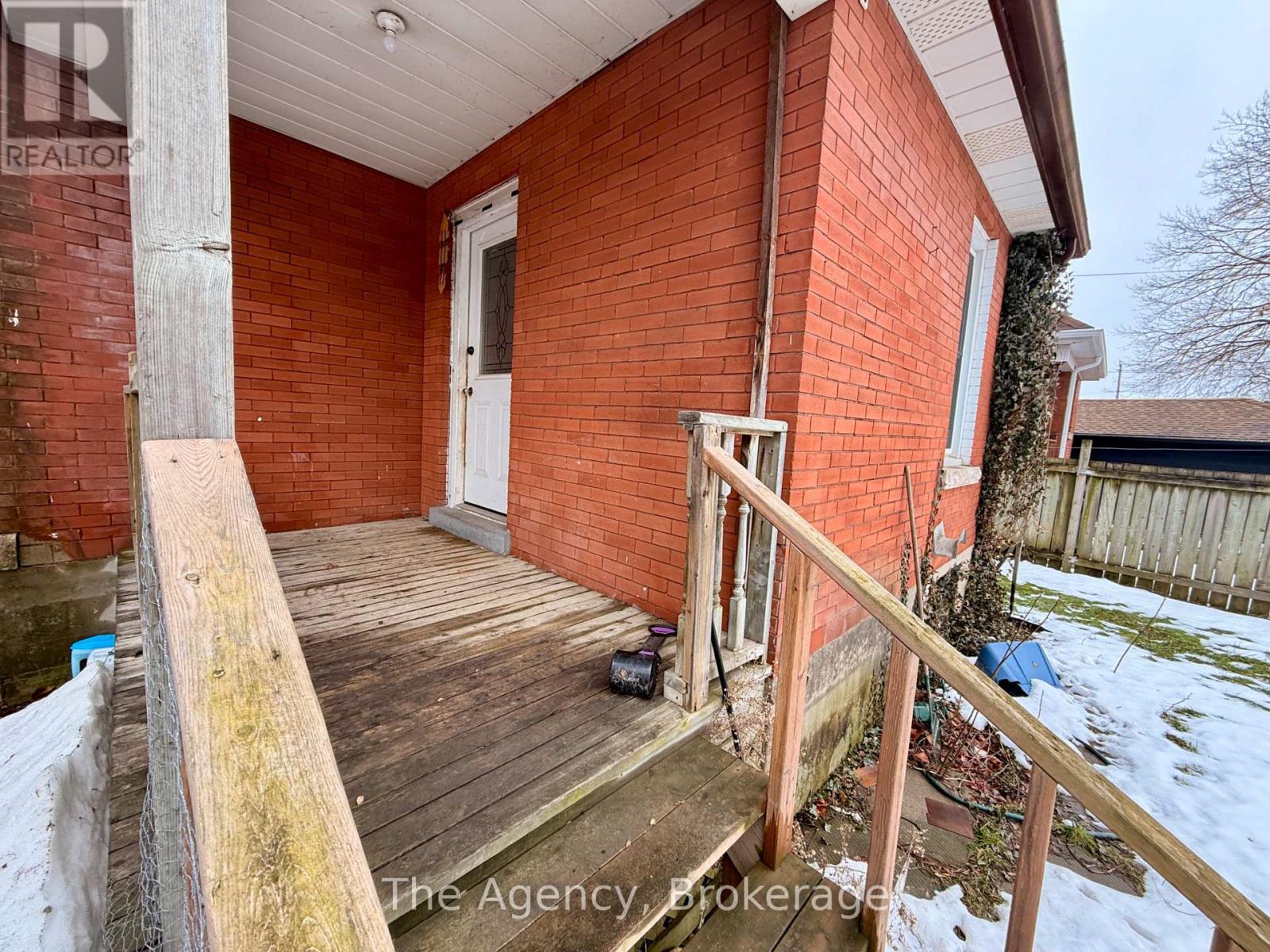 28 Grove Street, Welland, Ontario  L3B 4B4 - Photo 35 - X12815898