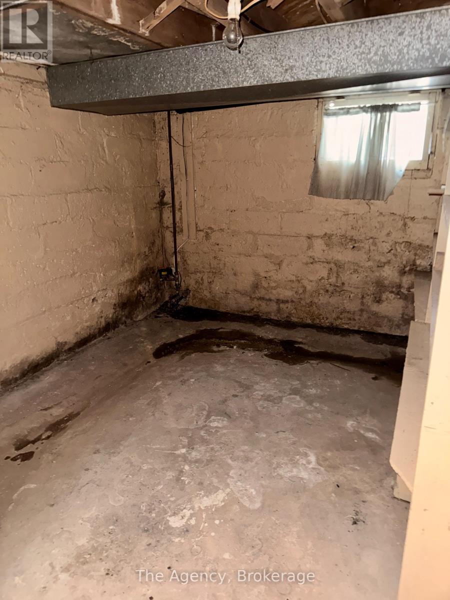 28 Grove Street, Welland, Ontario  L3B 4B4 - Photo 37 - X12815898