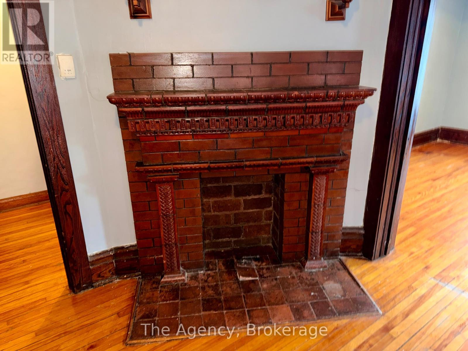 28 Grove Street, Welland, Ontario  L3B 4B4 - Photo 8 - X12815898