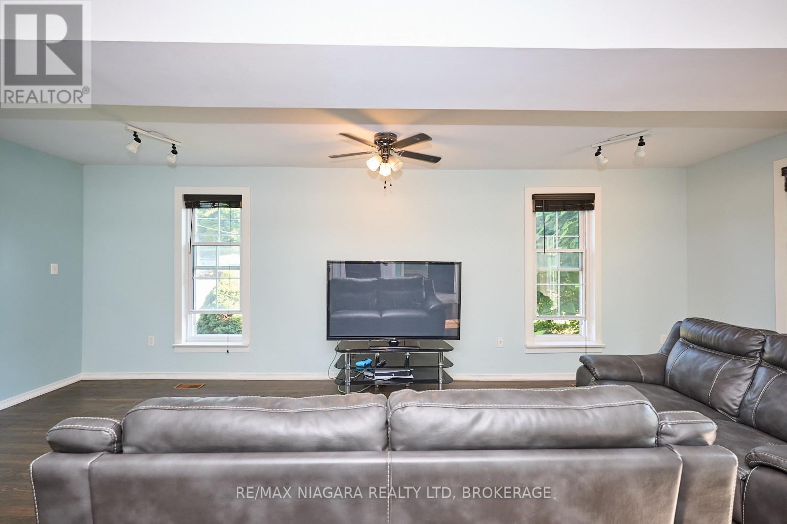 365 South Mill Street, Fort Erie, Ontario  L0S 1N0 - Photo 24 - X12815910