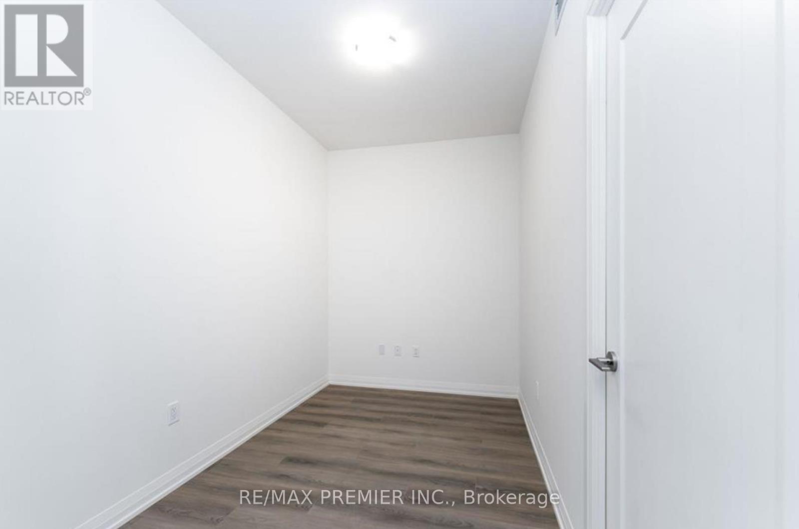 308 - 9000 Jane Street, Vaughan (Vellore Village), Ontario  L4K 0M6 - Photo 11 - N12815606