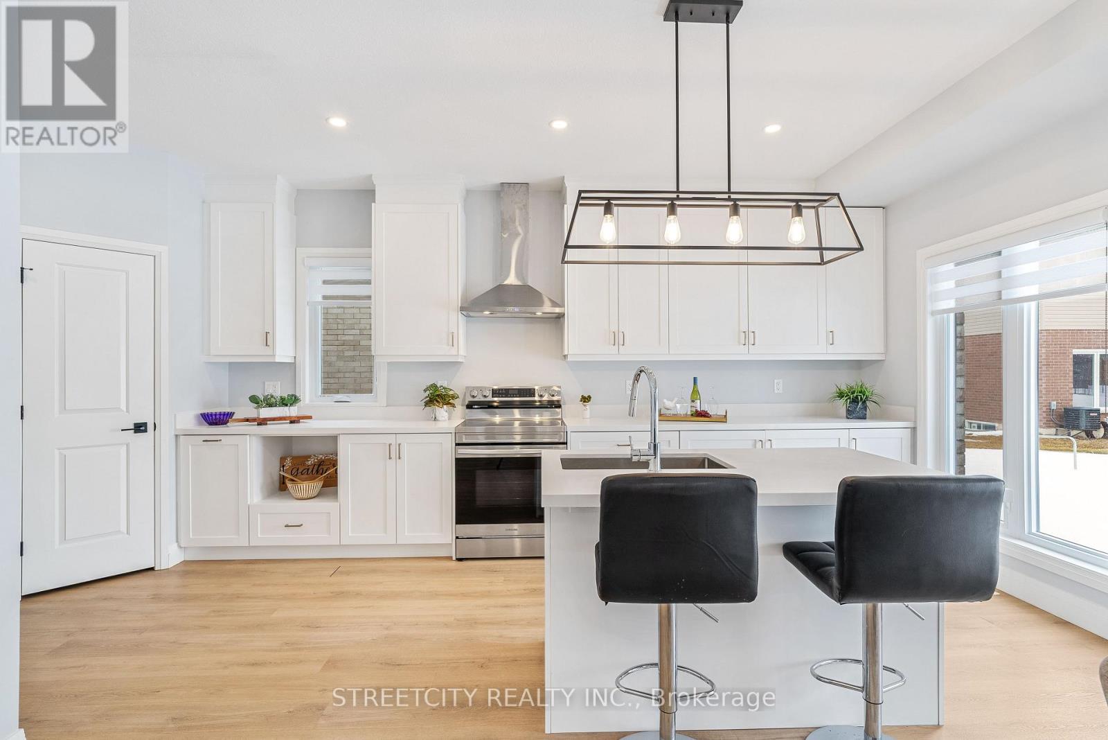 Photo 8 of 28 for 75 Greene Street