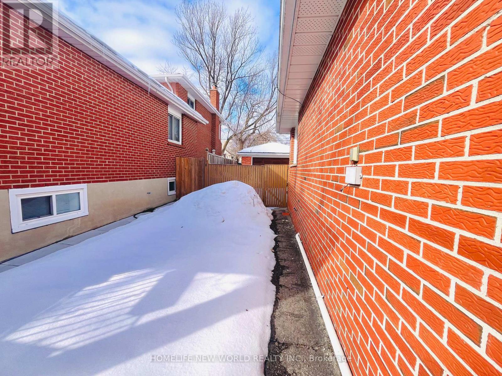 Ground - 308 Maplehurst Avenue, Toronto, Ontario  M2N 3C6 - Photo 21 - C12815746