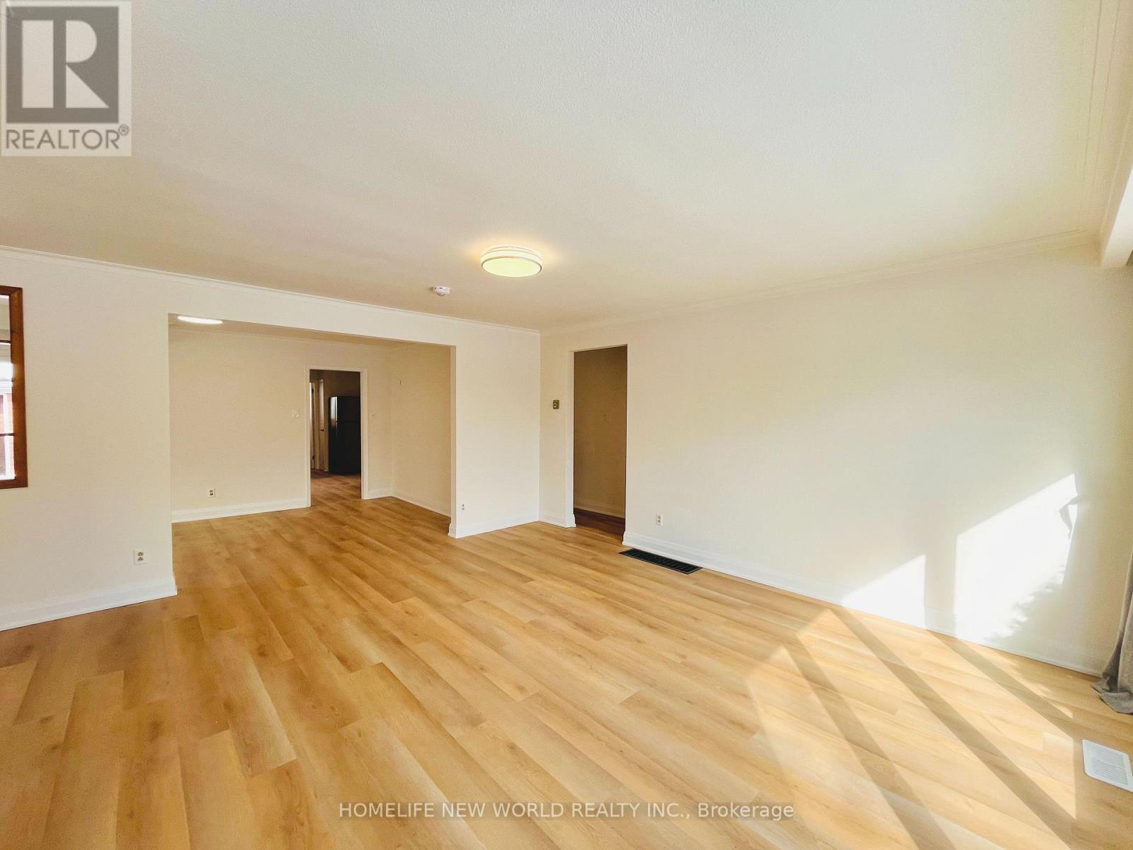 Ground - 308 Maplehurst Avenue, Toronto, Ontario  M2N 3C6 - Photo 3 - C12815746