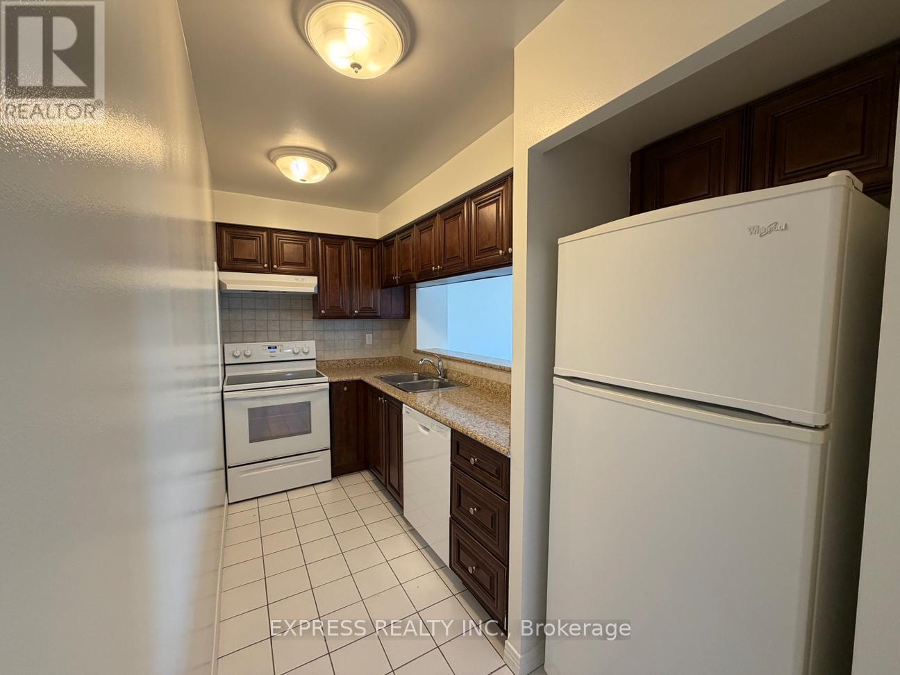 412 - 942 Yonge Street, Toronto, Ontario  M4W 3S8 - Photo 2 - C12815778