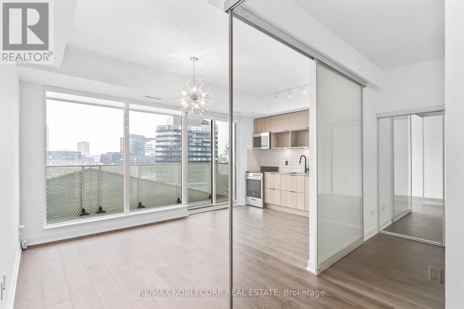 919 - 60 Tannery Road, Toronto, Ontario  M5A 0S8 - Photo 14 - C12815780