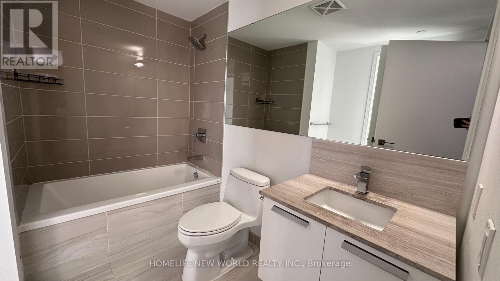 1806 - 28 Wellesley Street, Toronto, Ontario  M4Y 1G3 - Photo 10 - C12815806