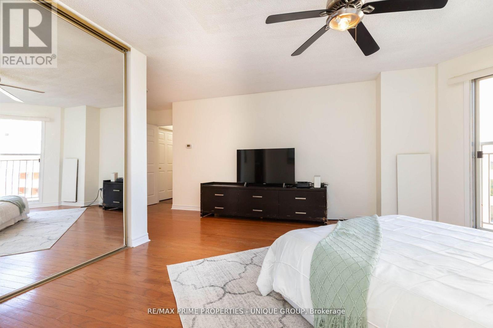 808 - 18 Concorde Place, Toronto, Ontario  M3C 3T9 - Photo 16 - C12815828