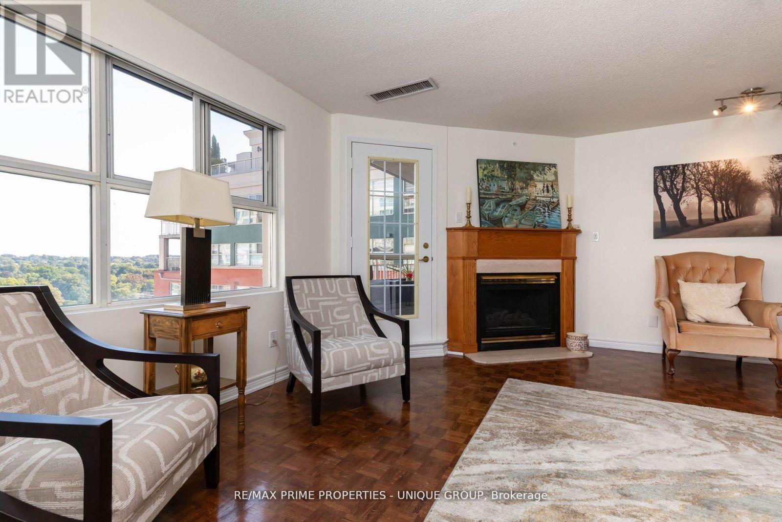 808 - 18 Concorde Place, Toronto, Ontario  M3C 3T9 - Photo 6 - C12815828