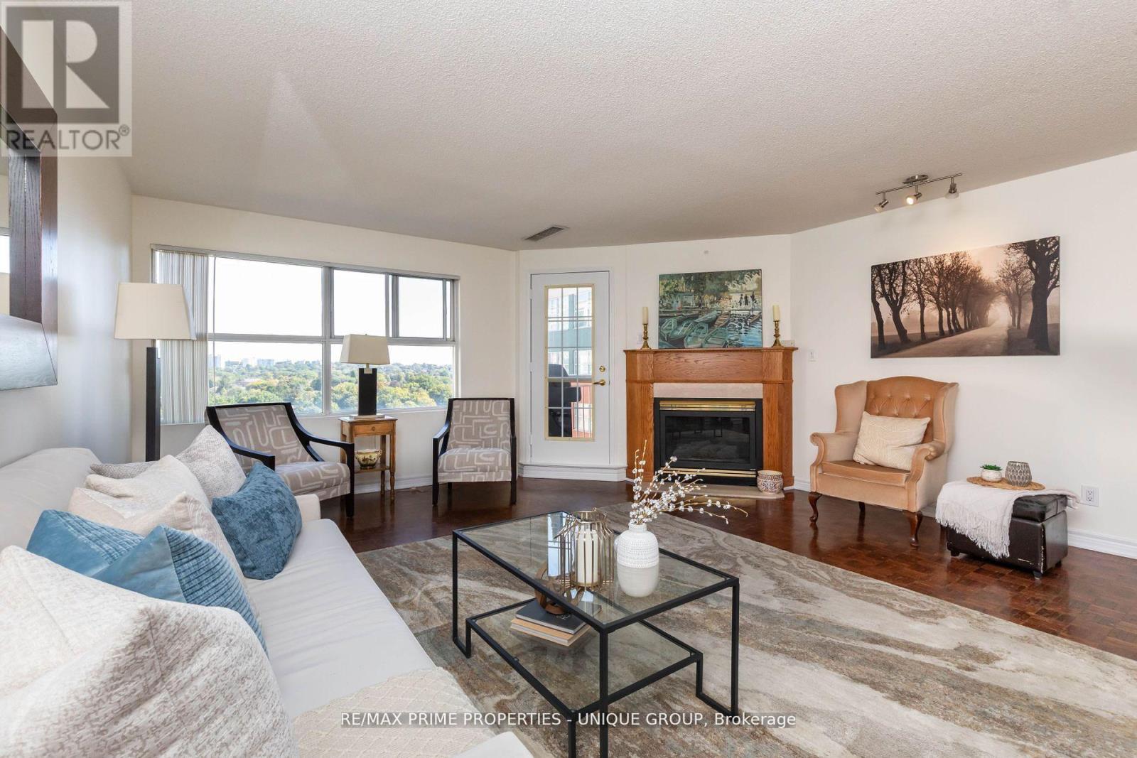 808 - 18 Concorde Place, Toronto, Ontario  M3C 3T9 - Photo 7 - C12815828