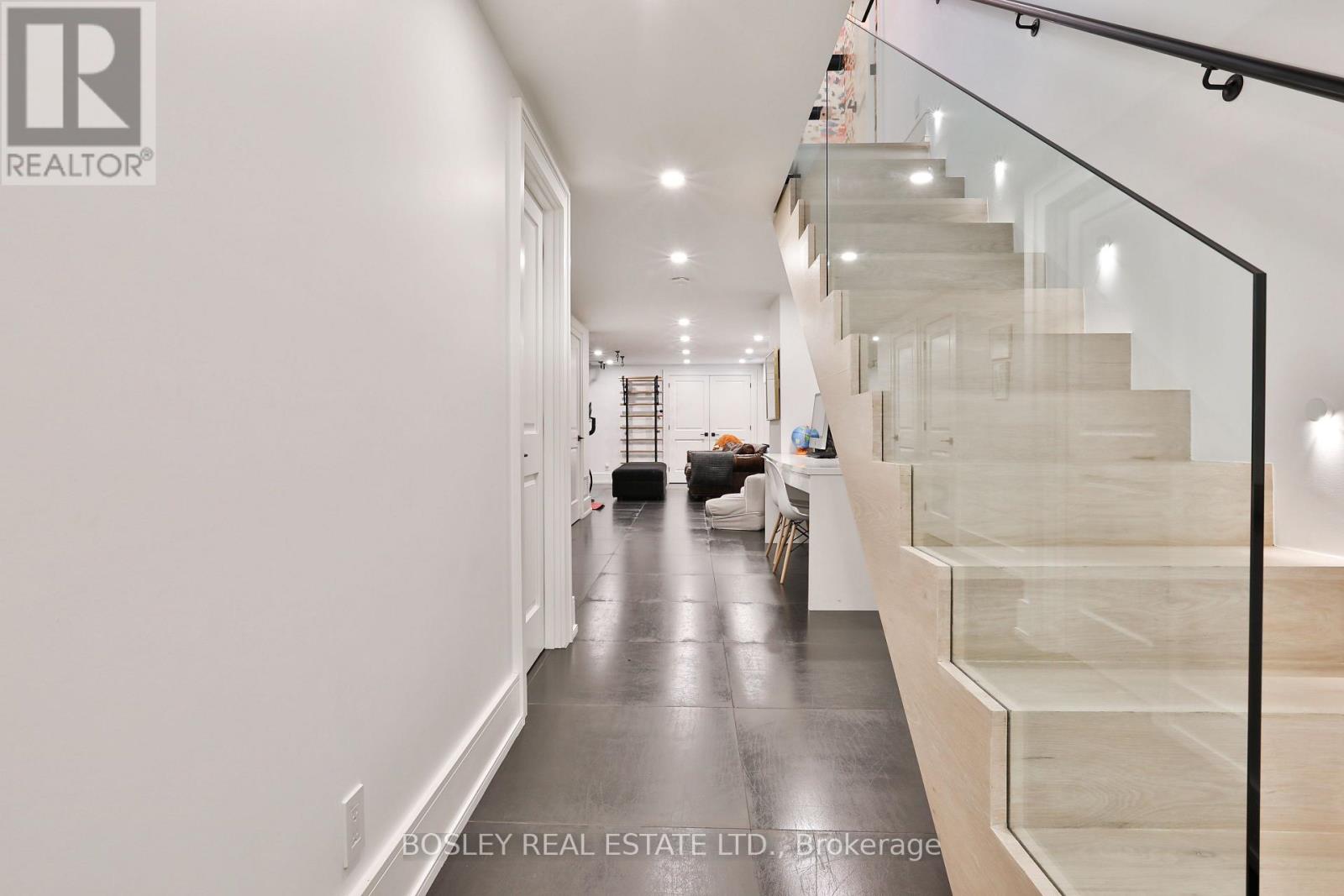 553 Davisville Avenue, Toronto, Ontario  M4S 1J2 - Photo 40 - C12815844