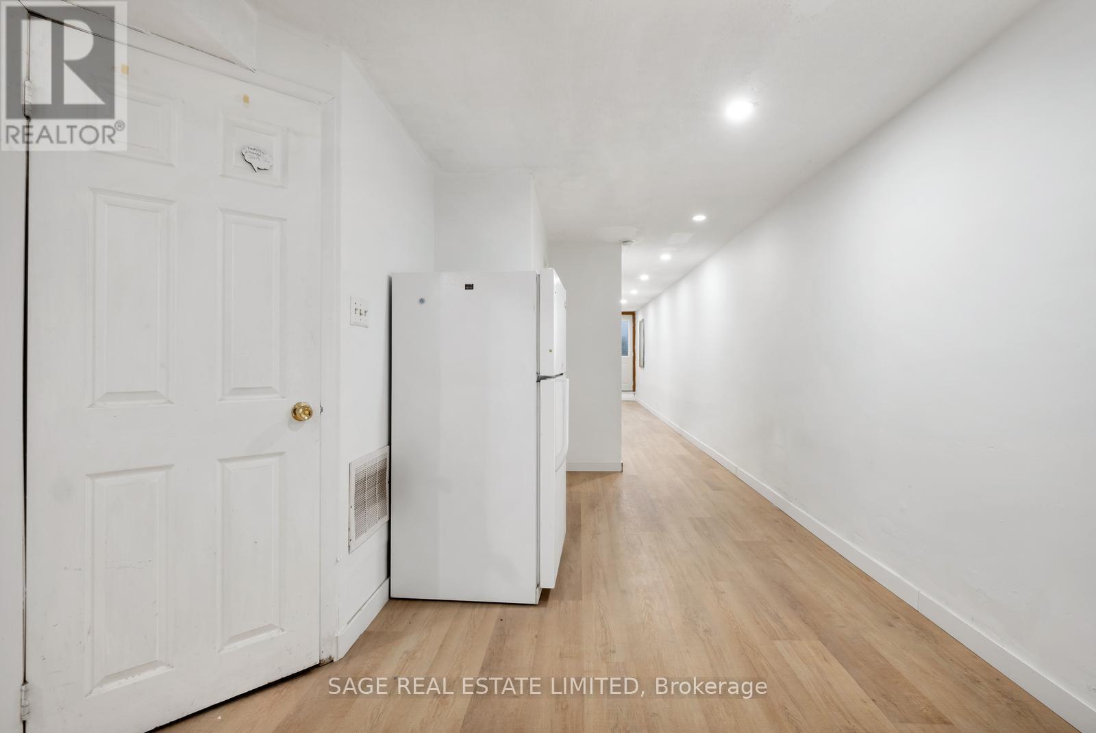 629 Ossington Avenue, Toronto, Ontario  M6G 3T6 - Photo 25 - C12815872