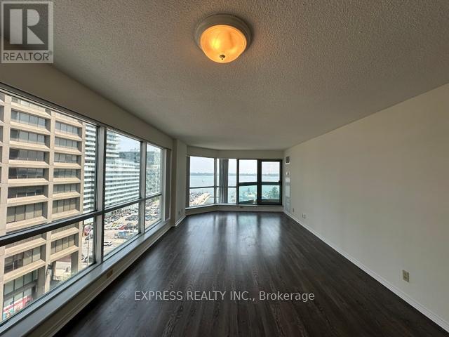 1011 - 10 Yonge Street, Toronto, Ontario  M5E 1R4 - Photo 5 - C12815948