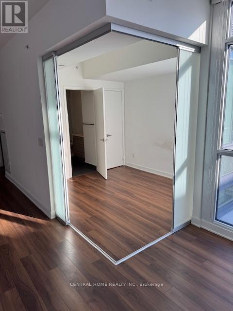 1814 - 210 Simcoe Street, Toronto, Ontario  M5T 0A9 - Photo 11 - C12815954
