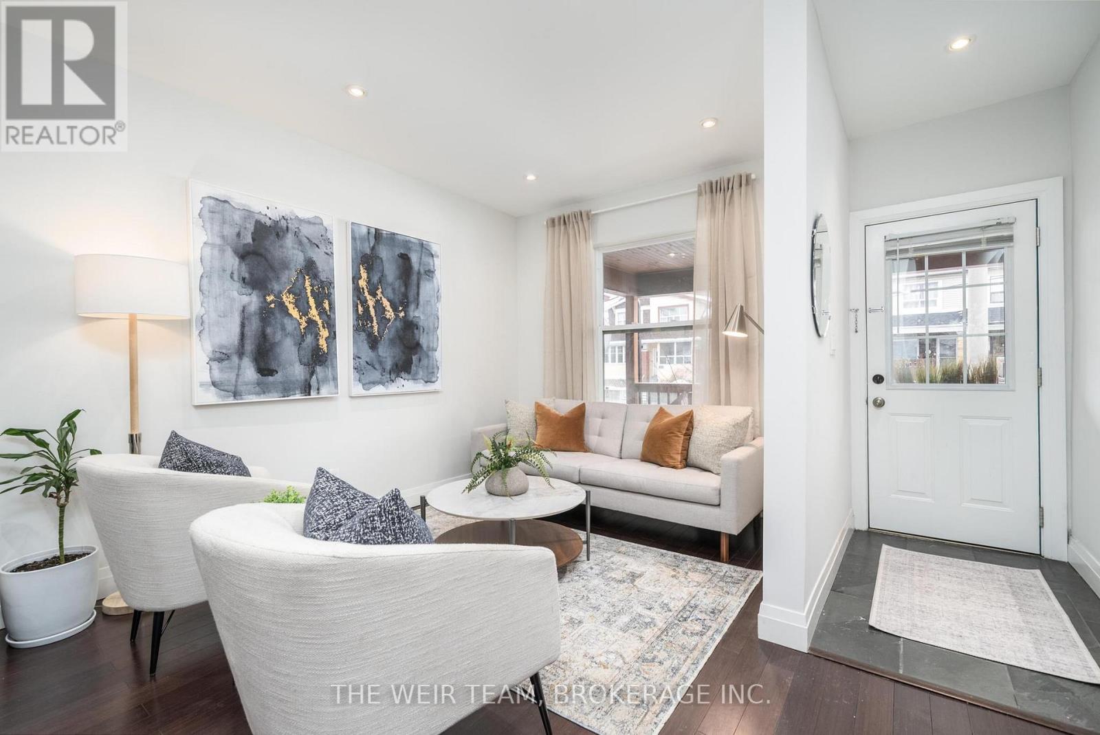 793 Woodbine Avenue, Toronto, Ontario  M4E 2J5 - Photo 11 - E12815748