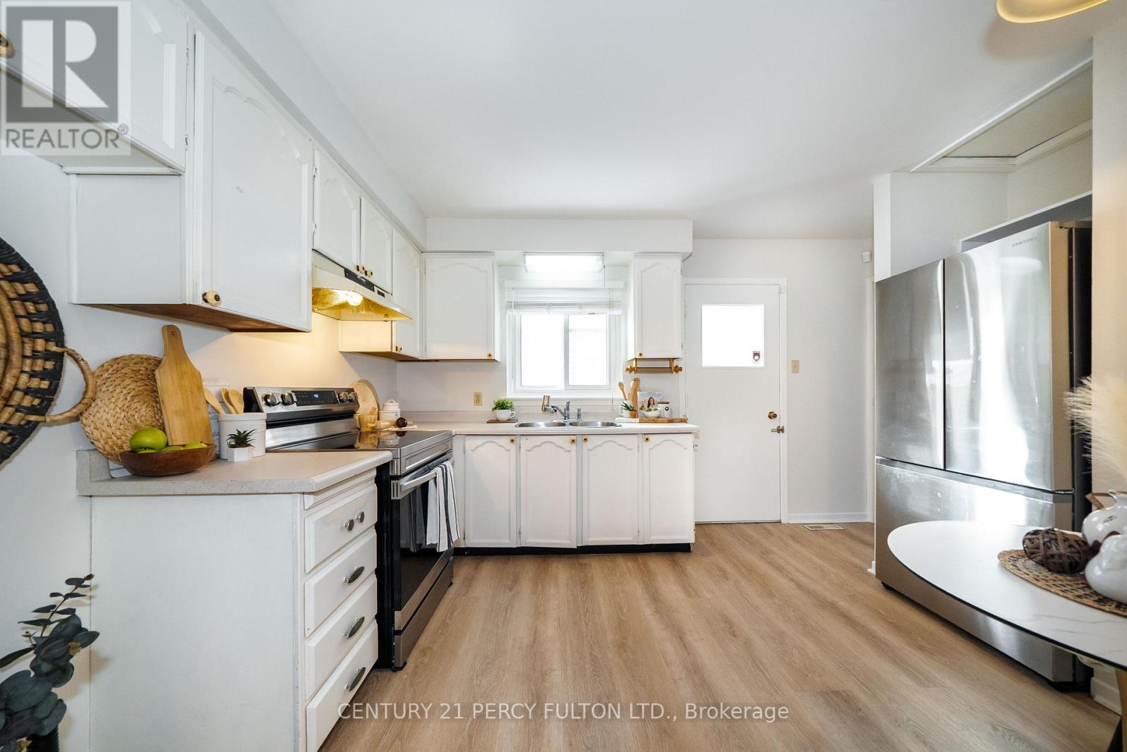 754 Edgewood Road, Pickering, Ontario  L1V 2Z8 - Photo 8 - E12815786