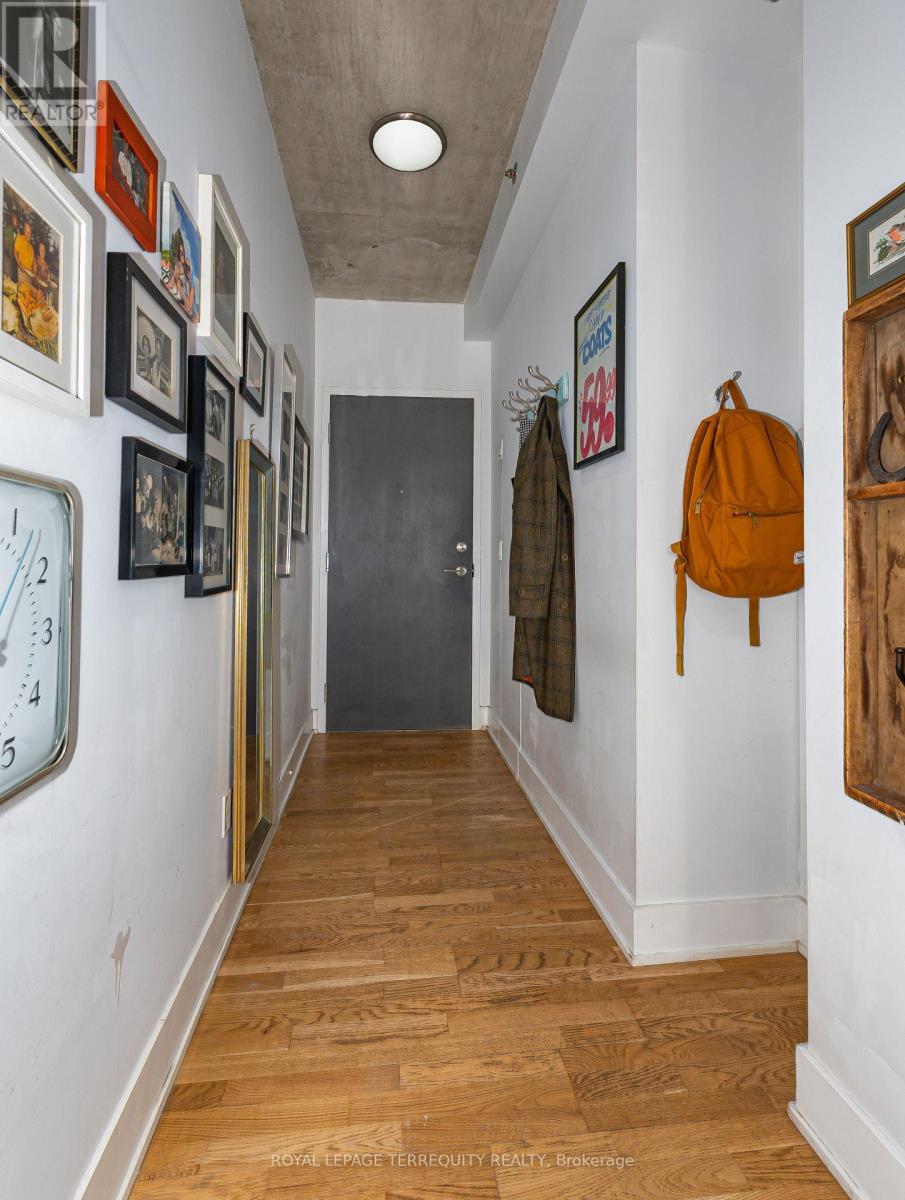 201 - 630 Queen Street E, Toronto, Ontario  M4M 1G3 - Photo 2 - E12815880