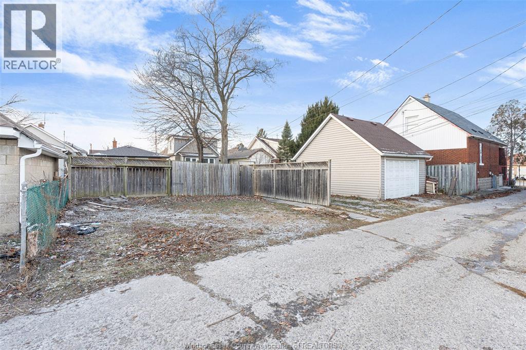 1510 Langlois, Windsor, Ontario N8X 4M2 - Photo 28 - 26003894