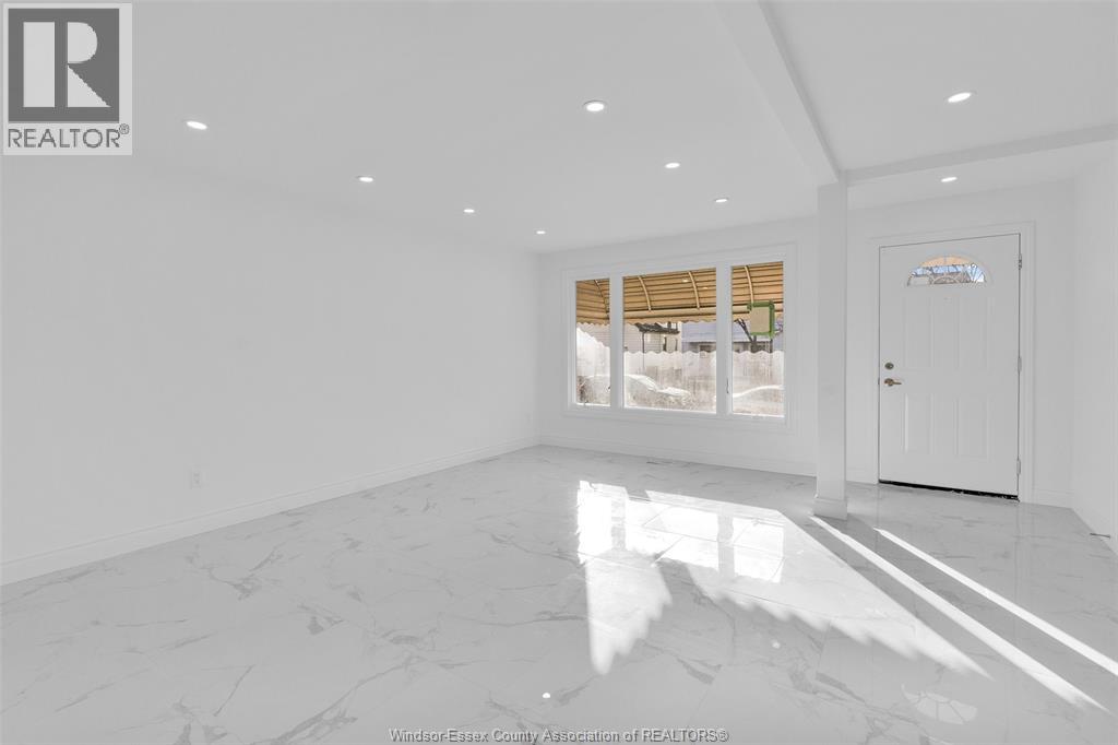 1510 Langlois, Windsor, Ontario N8X 4M2 - Photo 4 - 26003894
