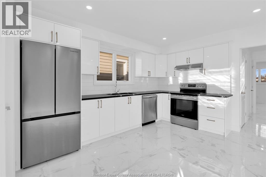 1510 Langlois, Windsor, Ontario N8X 4M2 - Photo 8 - 26003894