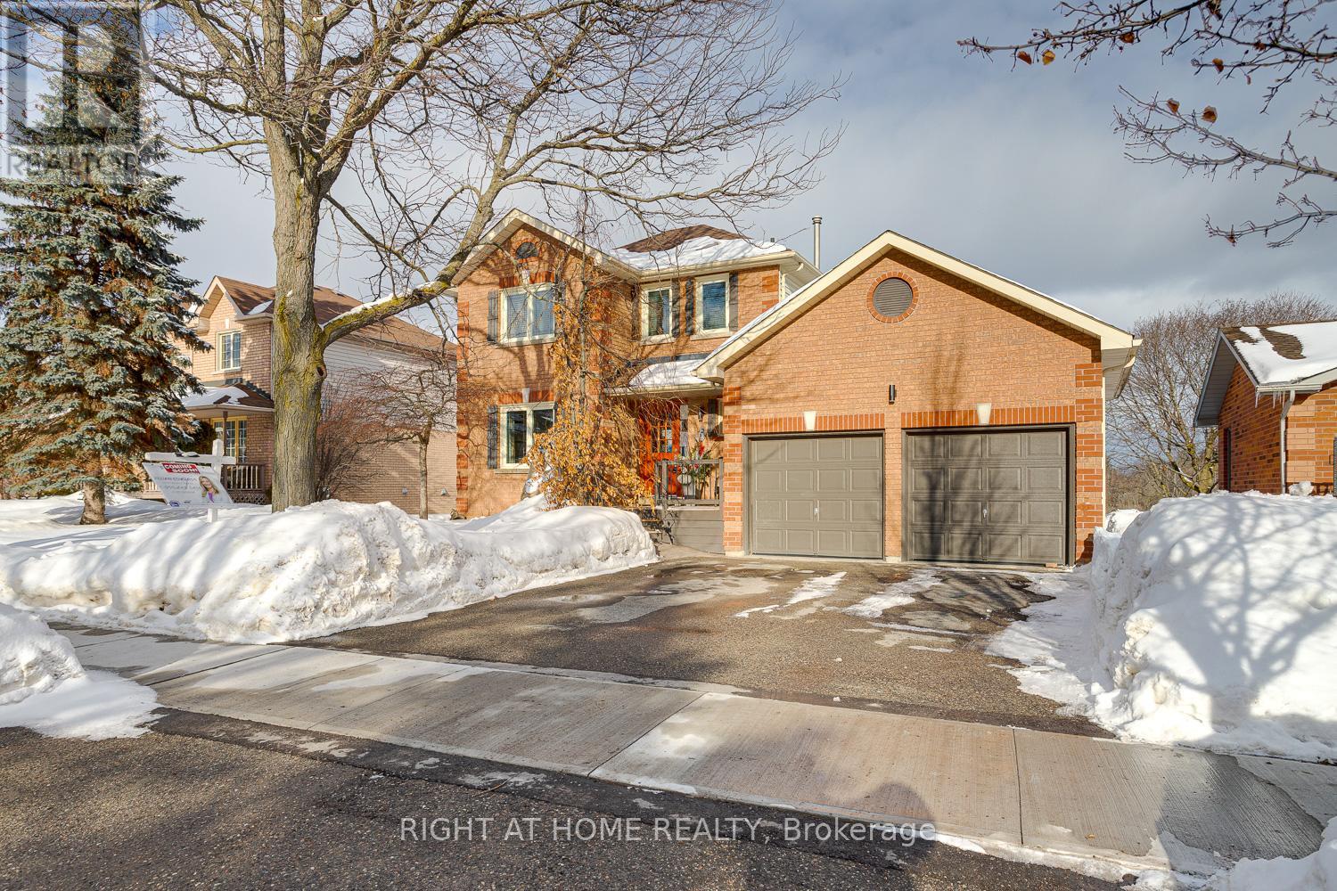 5 TURNER DRIVE, Uxbridge, Ontario